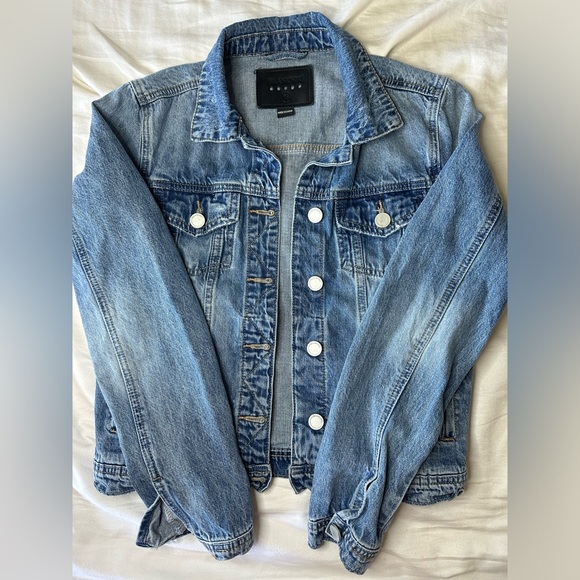 BLANK NYC Denim Jacket Size XSmall - Picture 2 of 2